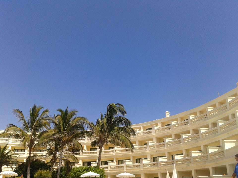 Genieten van de zon. Iberostar Selection Lanzarote Park