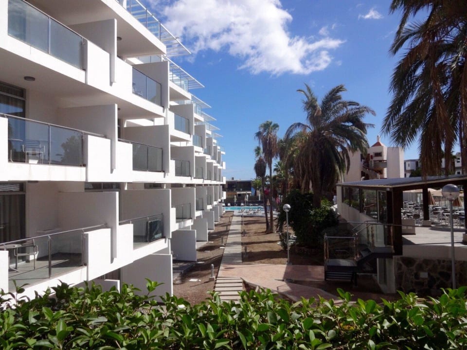 Gartenanlage und Terrassenrestaurant Hotel El Palmar