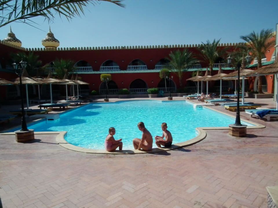 Basen Pickalbatros Alf Leila Wa Leila Resort - Neverland Hurghada