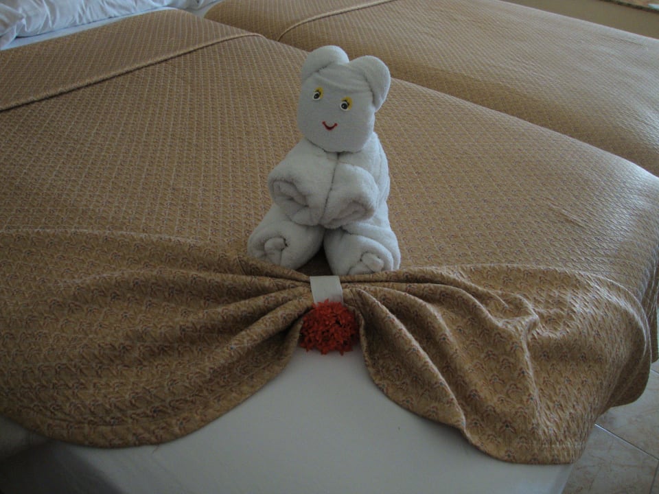 Handtuchkunst vom Zimmermädchen Hotel Riu Palace Riviera Maya