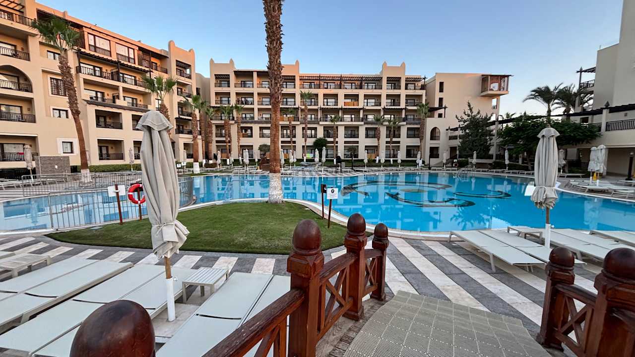 Pool Steigenberger Aqua Magic