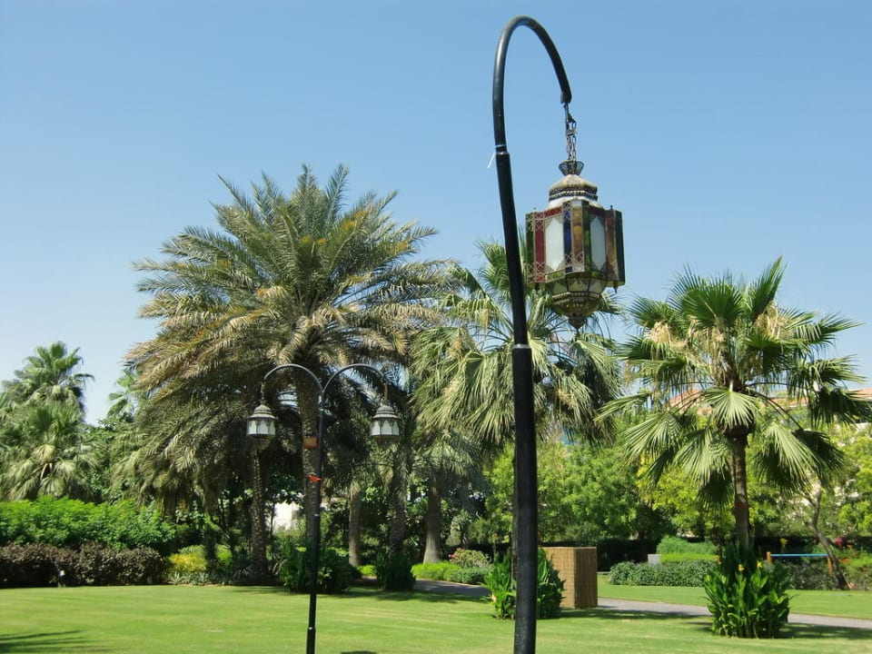 Herrlicher Park am Hotel Grand Hyatt Dubai