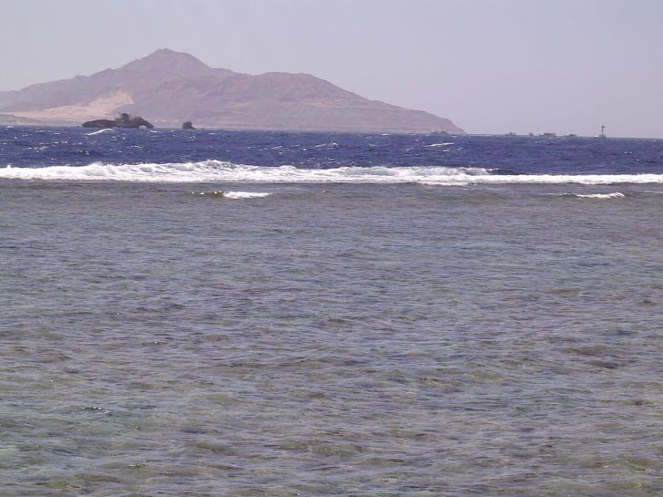 Blick zum Wasser Charmillion Sea Life Resort
