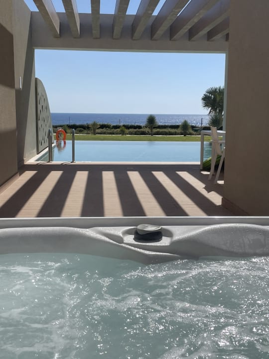 Pool Mayia Exclusive Resort & Spa
