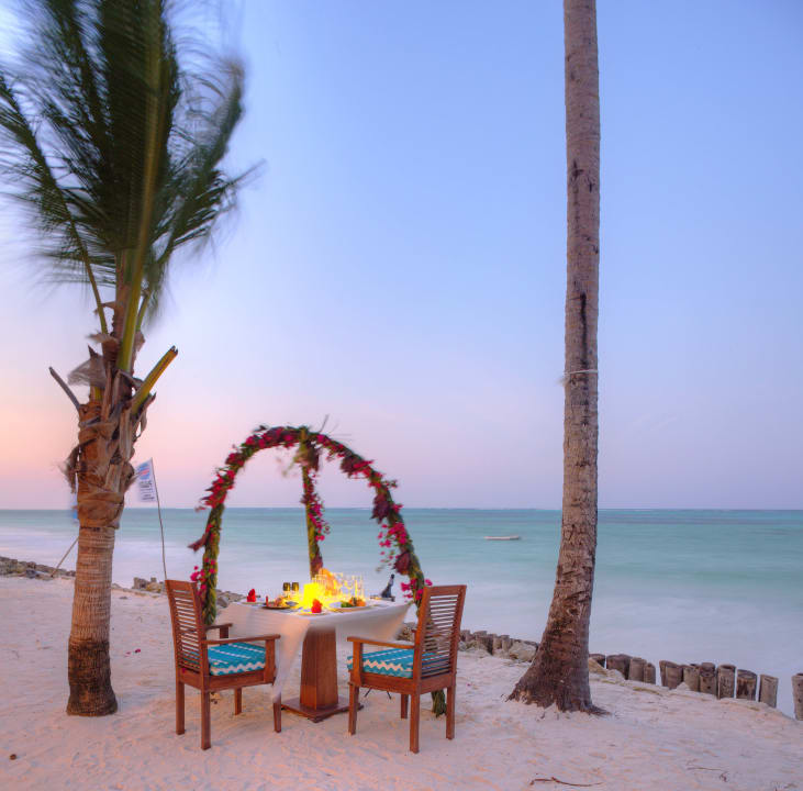 Gastro Bluebay Beach Resort & Spa