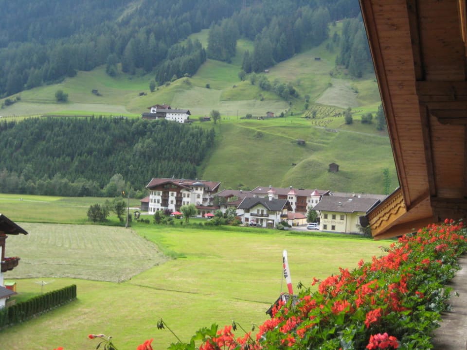 Blick vom Balkon Hotel Der Stubaierhof Neustift
