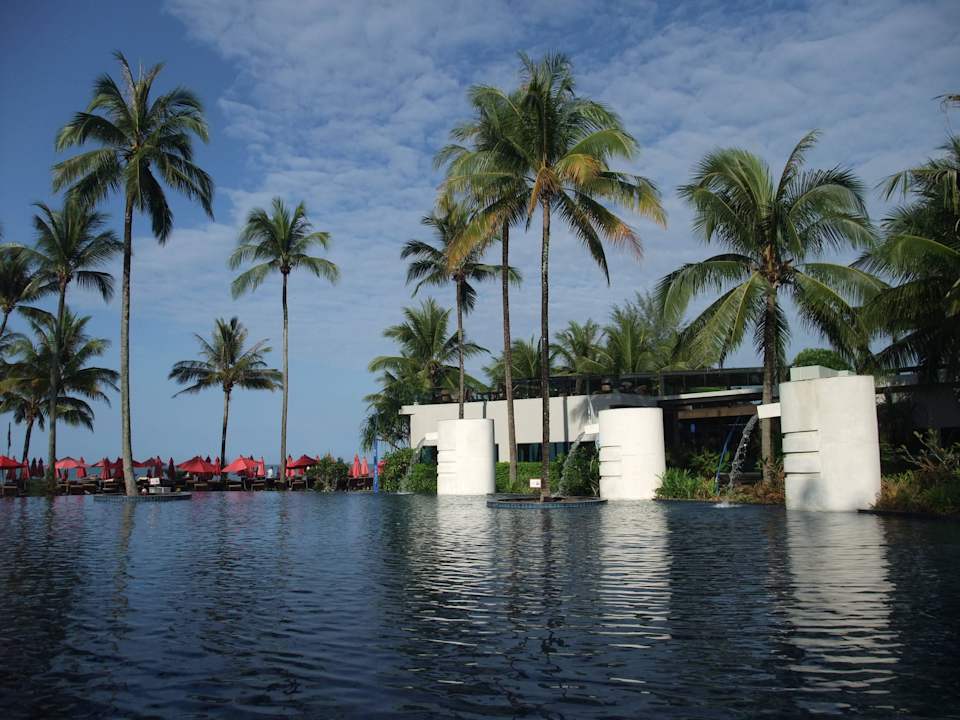 Schwimm- und Kinderpool Ramada Resort by Wyndham Khao Lak