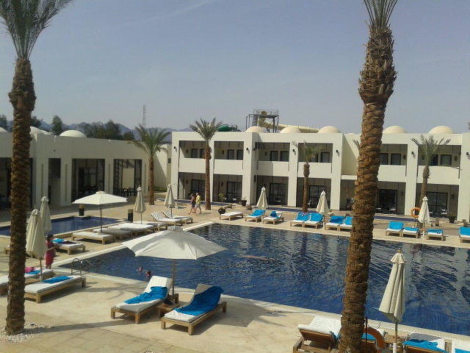 Бассейн SENTIDO Reef Oasis Resort