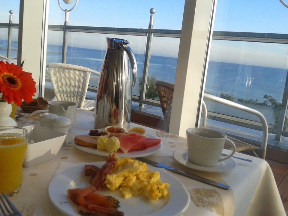 Frühstück im Panoramarestaurant Strandhotel Ahlbeck