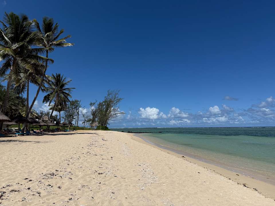 Strand Outrigger Mauritius Beach Resort