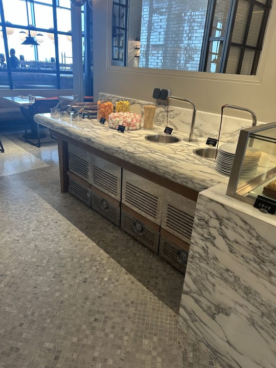 Gastro Atlantis The Royal