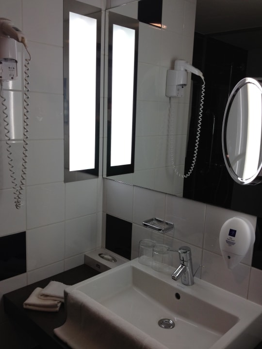 Badezimmer Park Inn by Radisson Sárvár  Resort & Spa