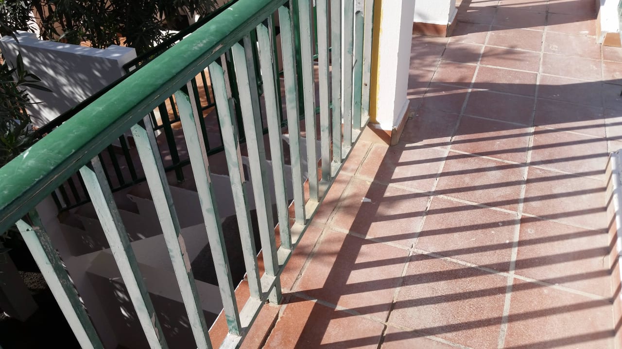 Vor den Zimmern-Geländer nicht schön H10 Ocean Suites