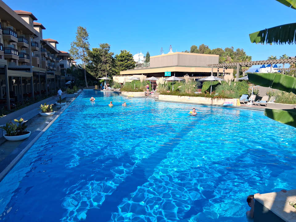 Pool TUI BLUE Xanthe