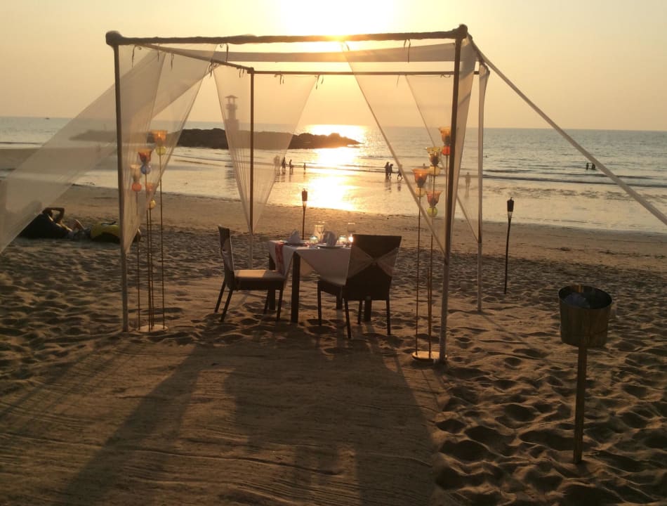 Zu buchendes Candle Light Dinner am Strand Seaview Khao Lak Resort