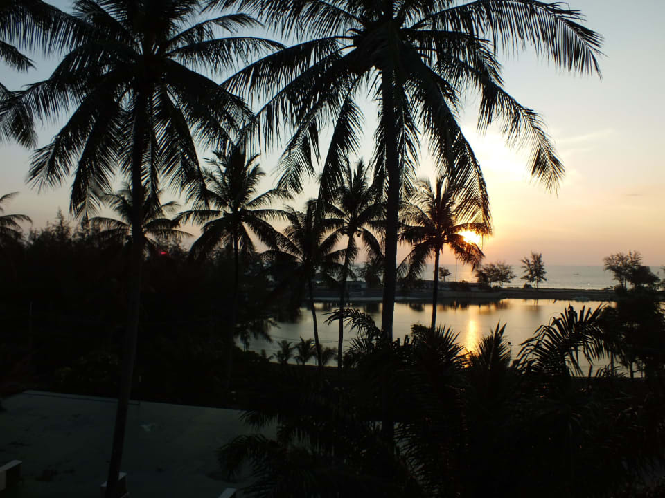 Sonnenuntergang Best Western Phuket Ocean Resort