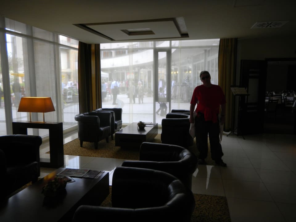 Ich in der Lobby Hotel Golden Lake Resort