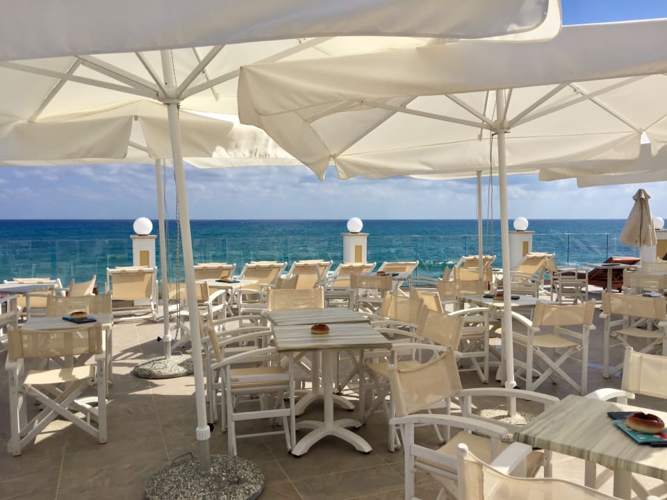 Gastro Alexander Beach Hotel & Village Resort