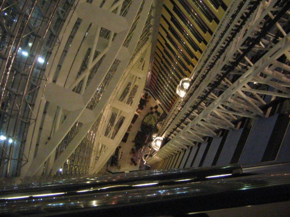 Emirates Towers Hotel - Lobby Hotel Jumeirah Emirates Towers