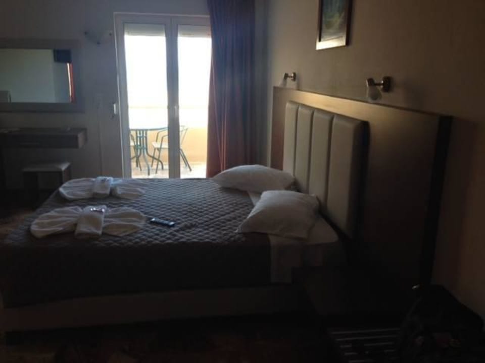 Neues Zimmer Yassou Kriti