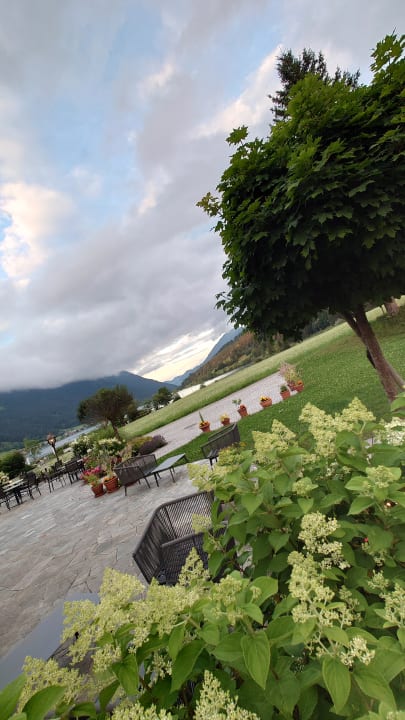 Ausblick Hotel Das Leonhard - Naturparkhotel am Weissensee