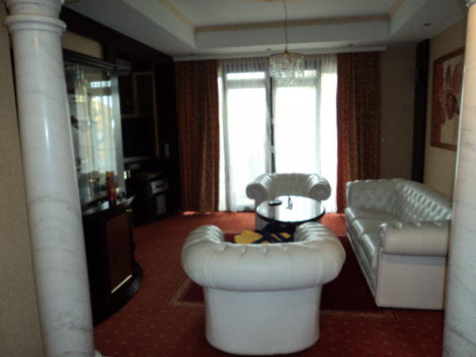 Präsidenten-Suite Wohnzimmer EurothermenResort Bad Schallerbach Paradiso