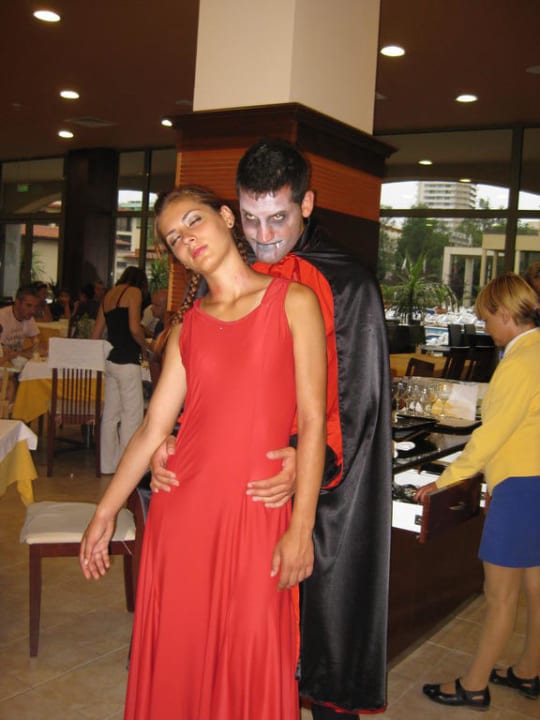 Werbung für die Abendshow Meliá Sunny Beach