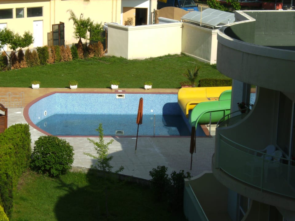 Kleiner Pool für große Rutschen DAS Club Hotel Sunny Beach