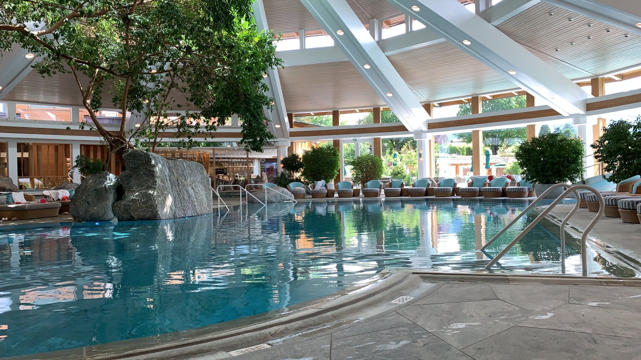 Pool Sonnenalp Resort