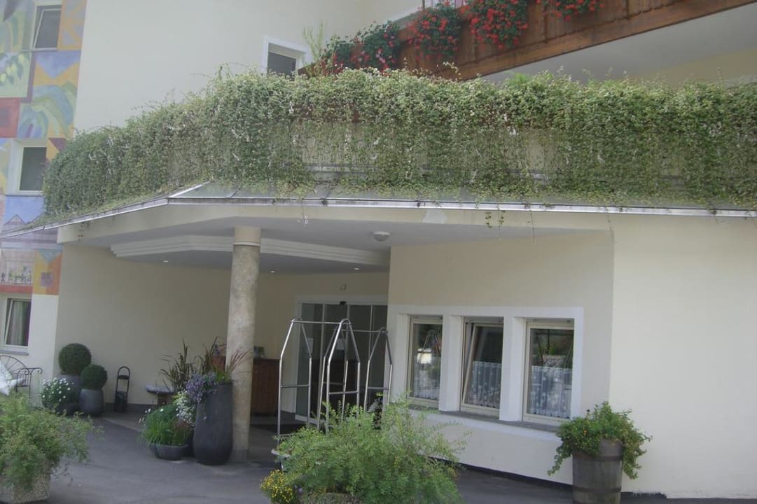 Empfang STROBLHOF Active Family SPA Resort