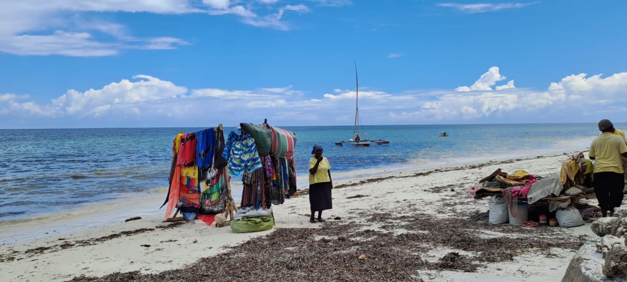Strand Bahari Beach Hotel