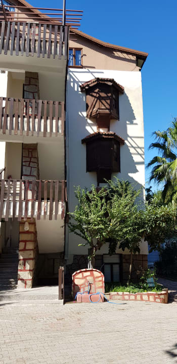 Außenansicht Hotel Neptün/Neptun