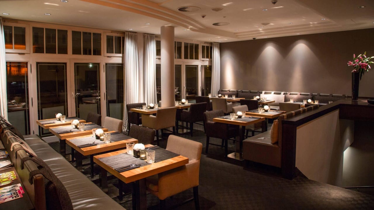 Restaurant Grill by Boston Hotel New Berlin