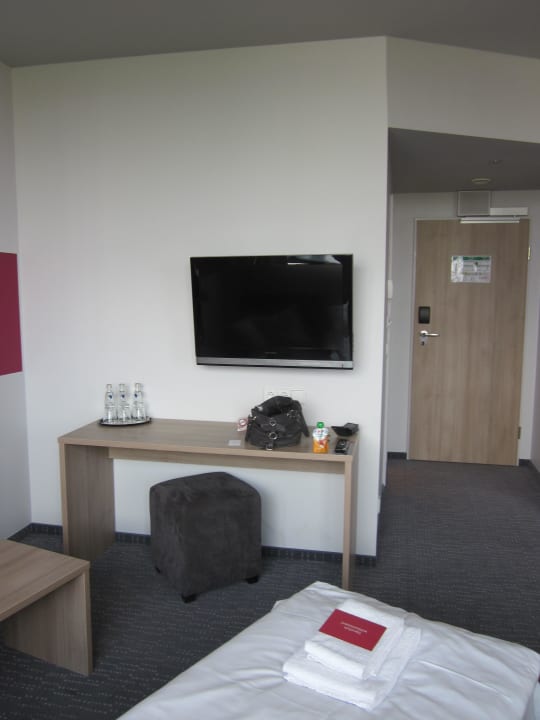 TV mit Schlafcouch Hotel Biendo