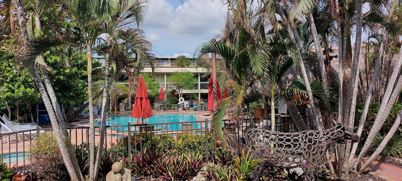 Pool Best Western Hotel Naples Inn & Suites