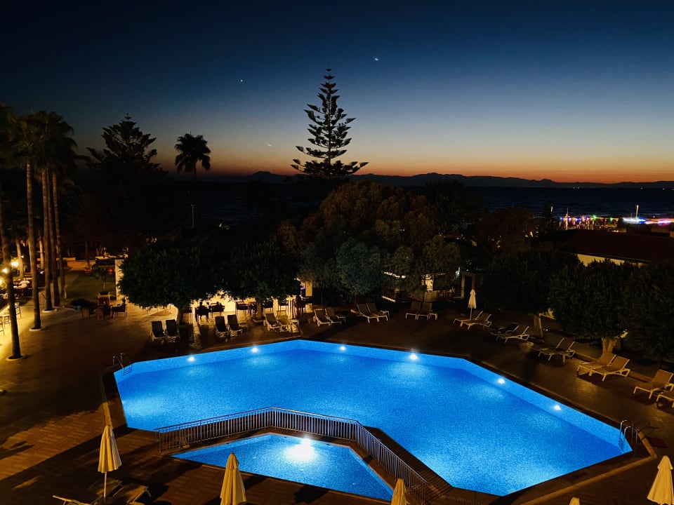 Pool Nerton Hotel - Erwachsenenhotel ab 16 Jahren