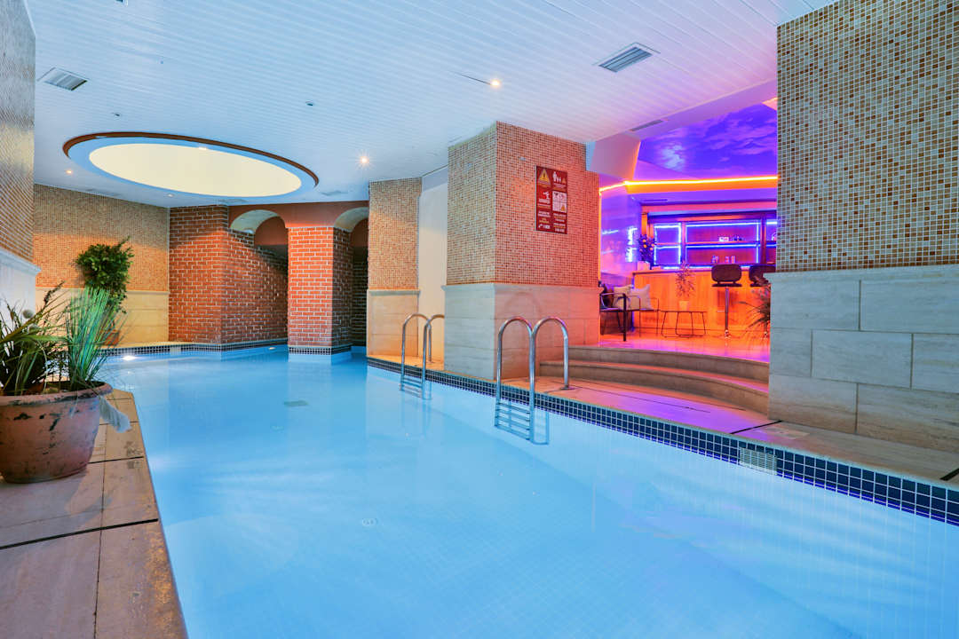 Pool Orient Express & Spa by Orka Hotels