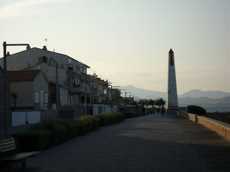 Promenade und Leuchtturm Caprice Janeiro Hotel & Spa