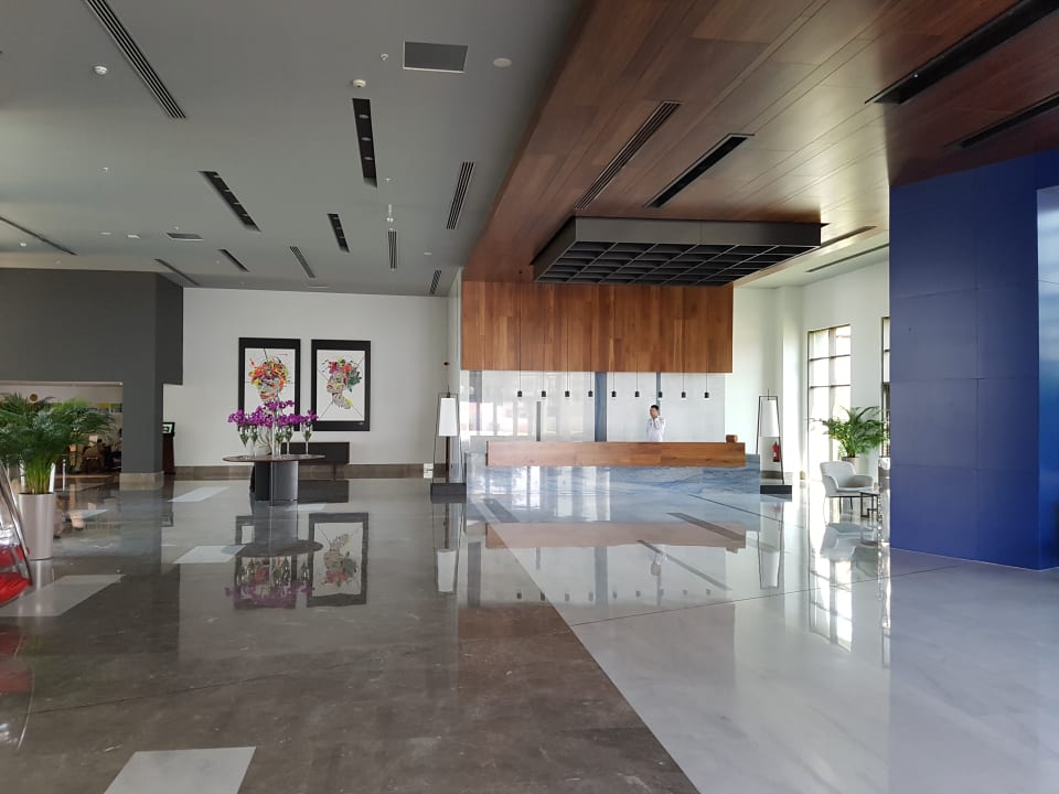 Lobby Acanthus Cennet Barut Collection