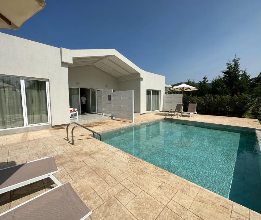 Außenansicht Sandy Villas Resort