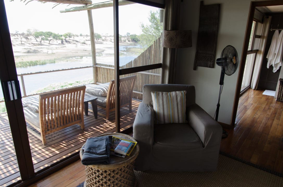 Zimmer Leroo La Tau Lodge