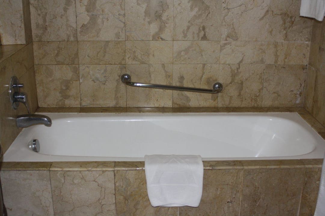 Badewanne Melia Purosani Yogyakarta