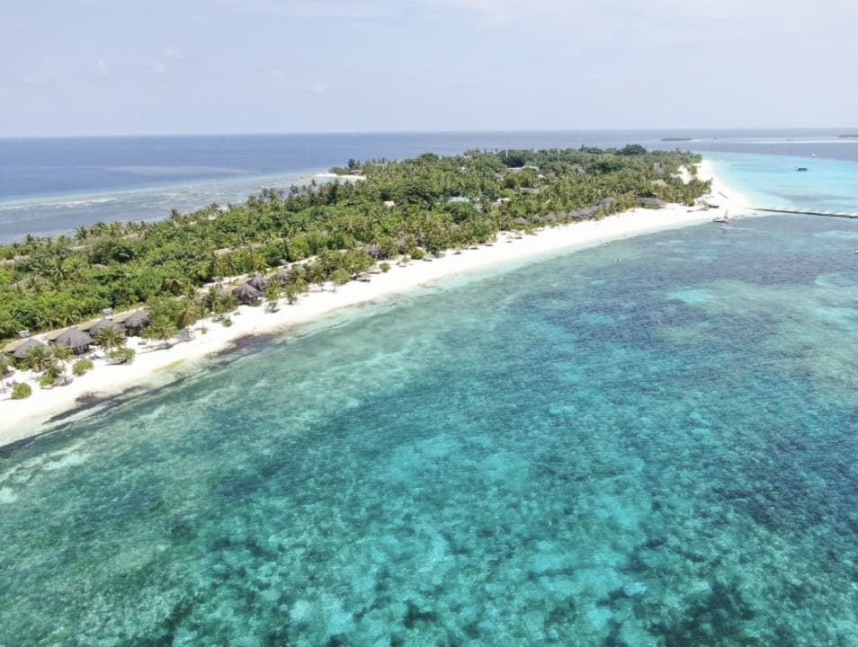 Strand Kuredu Island Resort & Spa