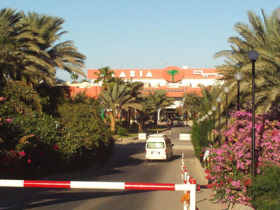 Einfahrt zum Arabia Arabia Azur Resort