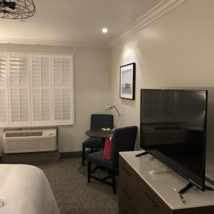 Zimmer Best Western Plus Cameron’s Inn