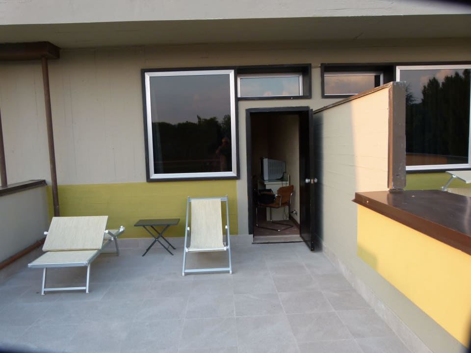 167 Hotel Country Club