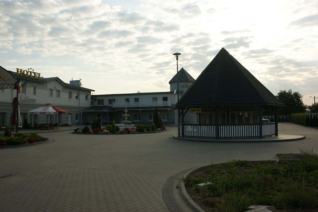 Parkingi i grill Hotel Gloria