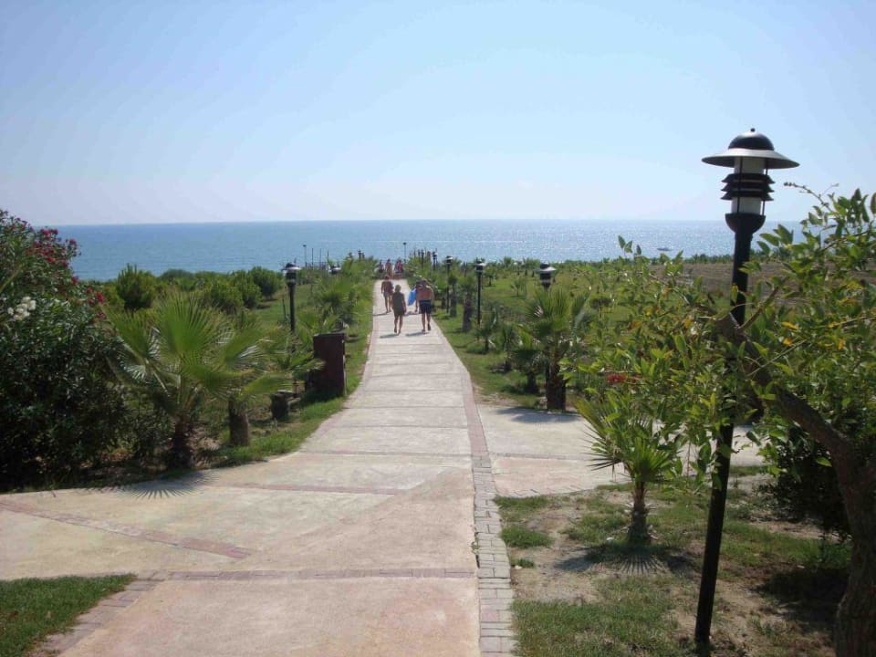 Neuer Weg zum Strand Alba Resort Hotel