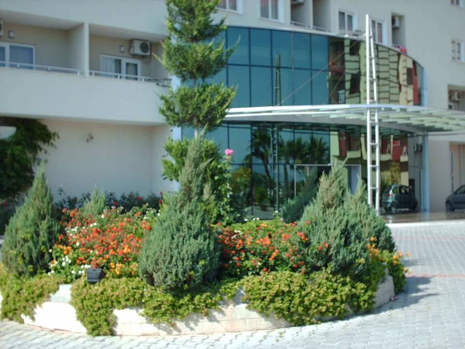 Der Eingang Side Royal Paradise Hotel