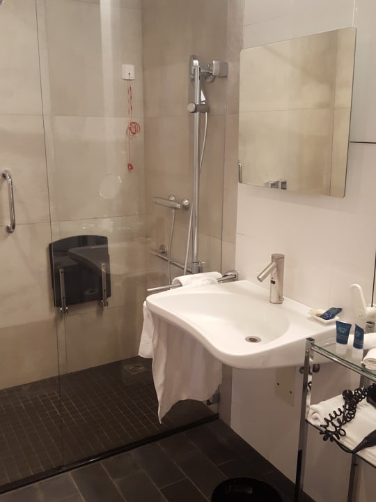 Zimmer Four Points by Sheraton Panoramahaus Dornbirn